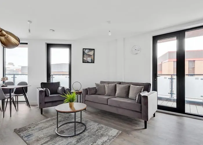 Fantastic 2 Bed 2 Bath Apartment In Birmingham