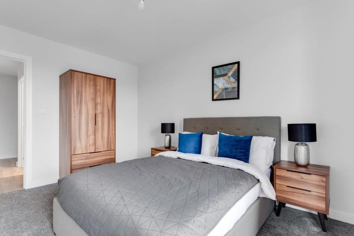 Fantastic 2 Bed 2 Bath In Apartment Birmingham